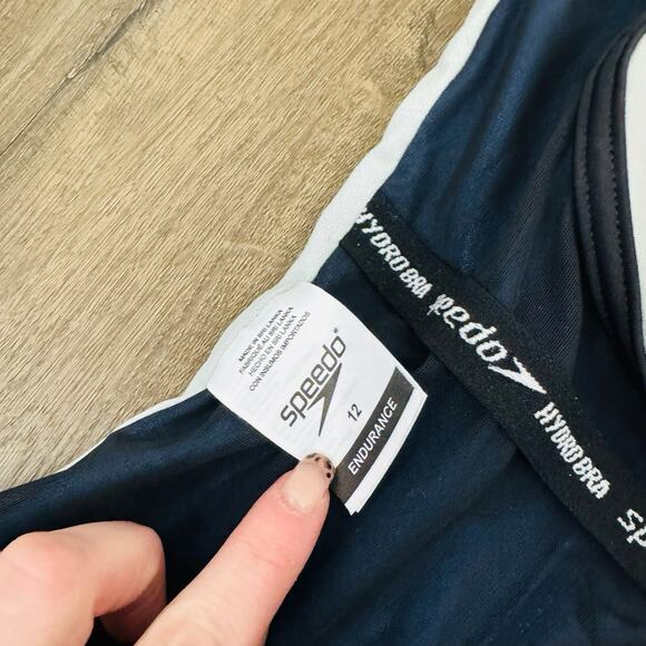 Speedo Blue One Piece Ruched Swim Suit Women’s Size 12 - Picture 4 of 6